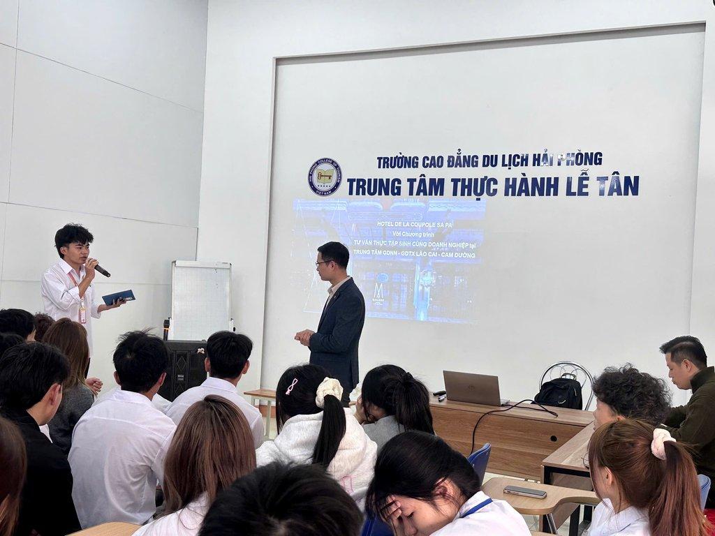 Hình ảnh hoạt động giao lưu sôi nổi 3